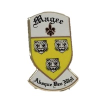 BADGE MAGEE
